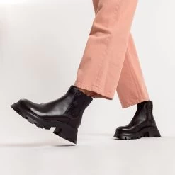 DKNY Sasha - Slip On Boot Chelsea Boots -Modeschuh Geschäft dkny sasha slip on boot chelsea boots 1